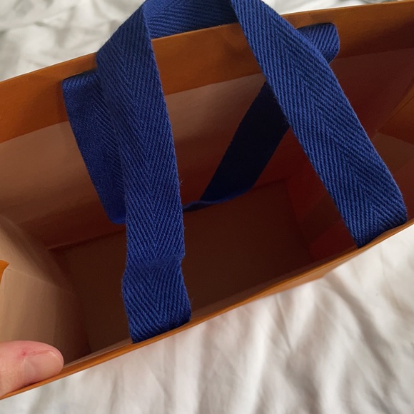 Louis Vuitton Shopping Bag - Picture 3 of 3